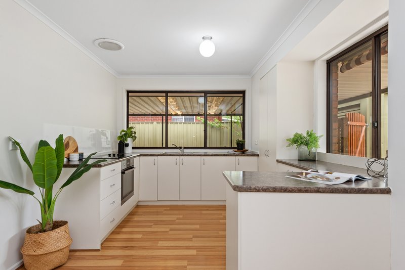 Photo - 8 Ashington Way, Aberfoyle Park SA 5159 - Image 7