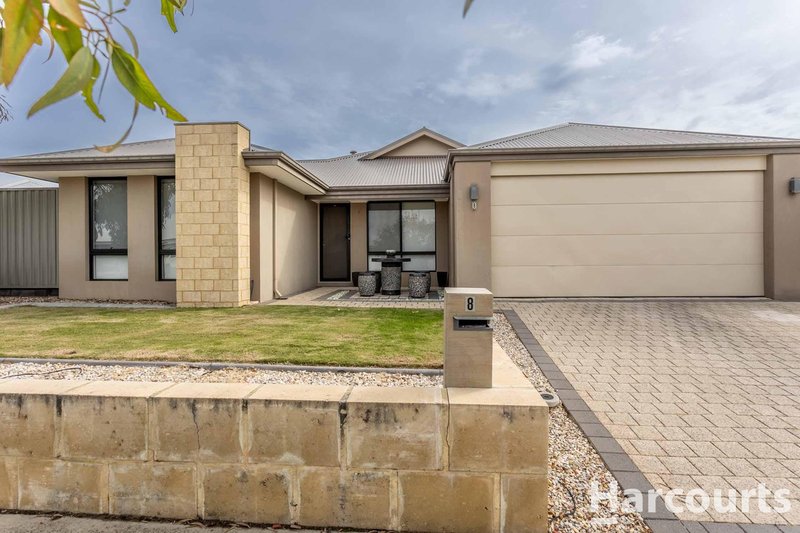 Photo - 8 Aspe Way, Alkimos WA 6038 - Image 1