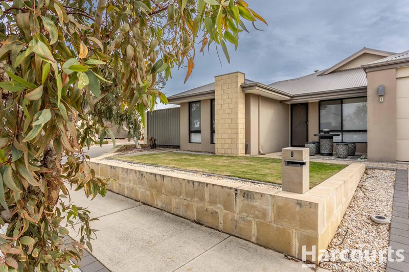 Photo - 8 Aspe Way, Alkimos WA 6038 - Image 2