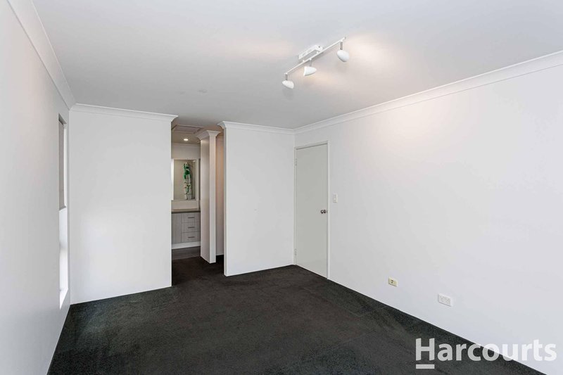 Photo - 8 Aspe Way, Alkimos WA 6038 - Image 6
