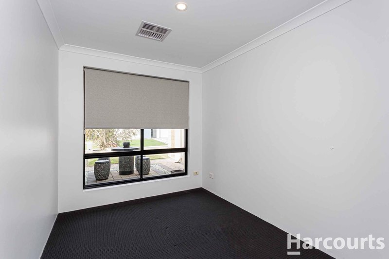 Photo - 8 Aspe Way, Alkimos WA 6038 - Image 8