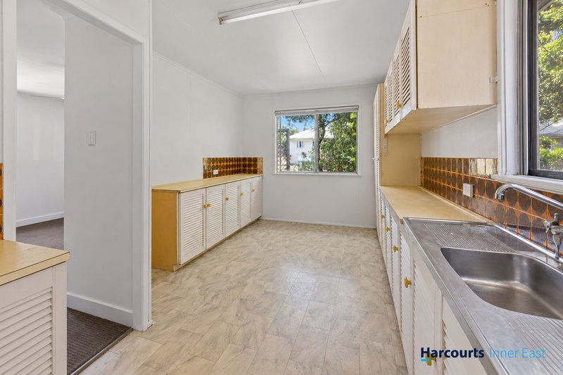 Photo - 8 Asquith Street, Morningside QLD 4170 - Image 3