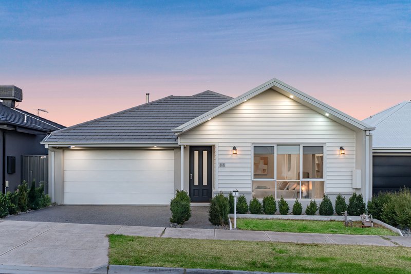 Photo - 8 Astronomy Street, Greenvale VIC 3059 - Image 1
