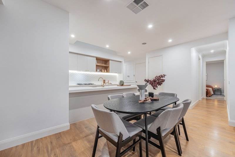 Photo - 8 Astronomy Street, Greenvale VIC 3059 - Image 9