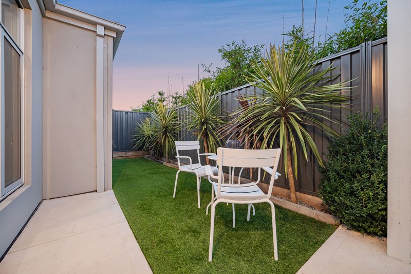 Photo - 8 Astronomy Street, Greenvale VIC 3059 - Image 27