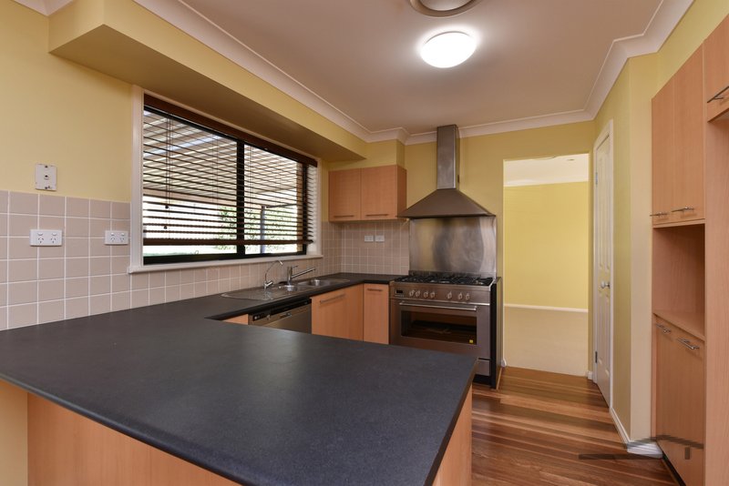 Photo - 8 Atlas Grove , Cameron Park NSW 2285 - Image 3