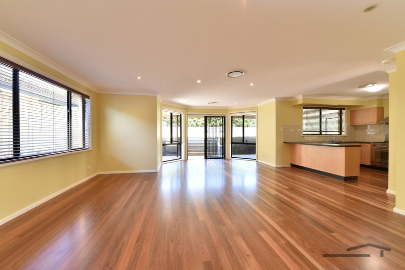 Photo - 8 Atlas Grove , Cameron Park NSW 2285 - Image 4