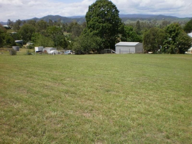 Photo - 8 Atthow Street, Kilcoy QLD 4515 - Image 2