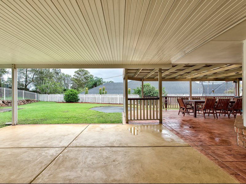 Photo - 8 Augusta Court, Albany Creek QLD 4035 - Image 6