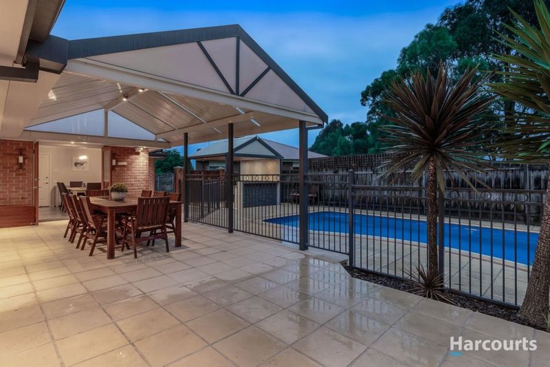 Photo - 8 Augusta Court, Rowville VIC 3178 - Image 14