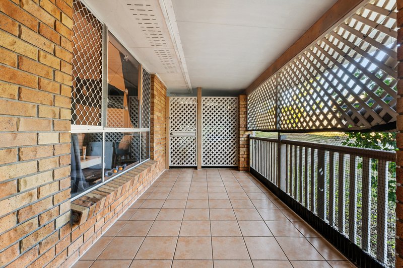 Photo - 8 Augustins Crescent, Petrie QLD 4502 - Image 3