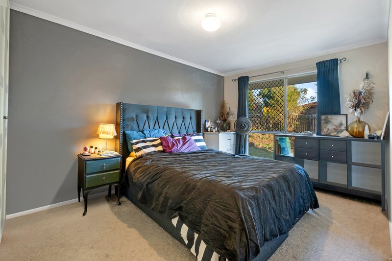 Photo - 8 Augustins Crescent, Petrie QLD 4502 - Image 10