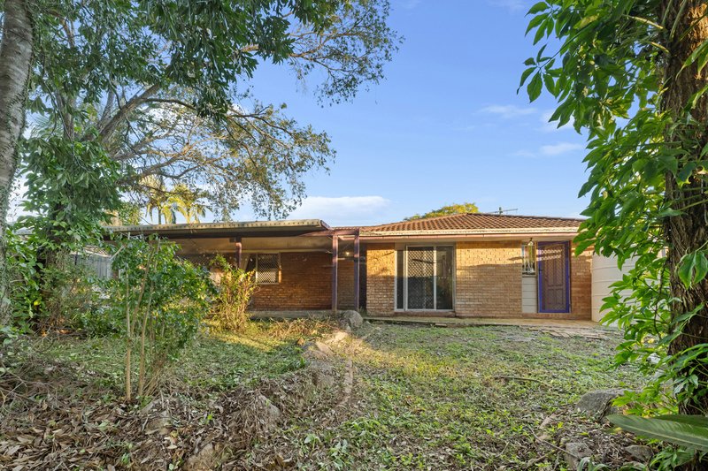 Photo - 8 Augustins Crescent, Petrie QLD 4502 - Image 16