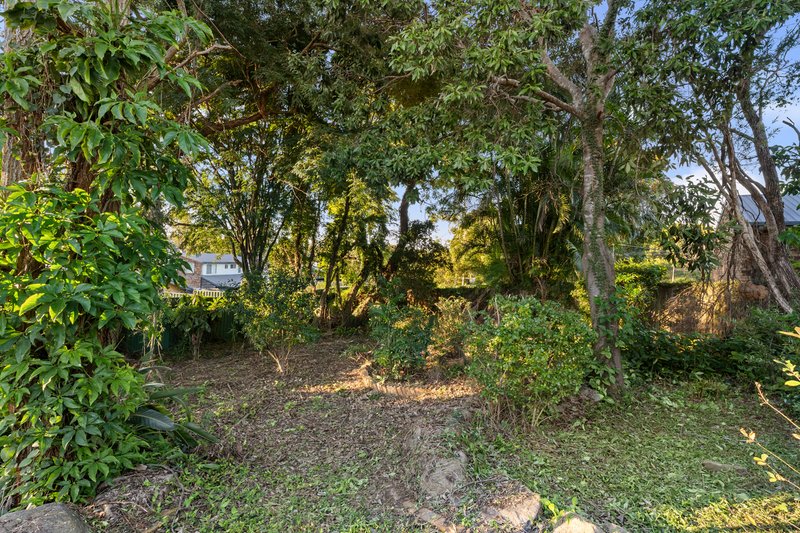 Photo - 8 Augustins Crescent, Petrie QLD 4502 - Image 17