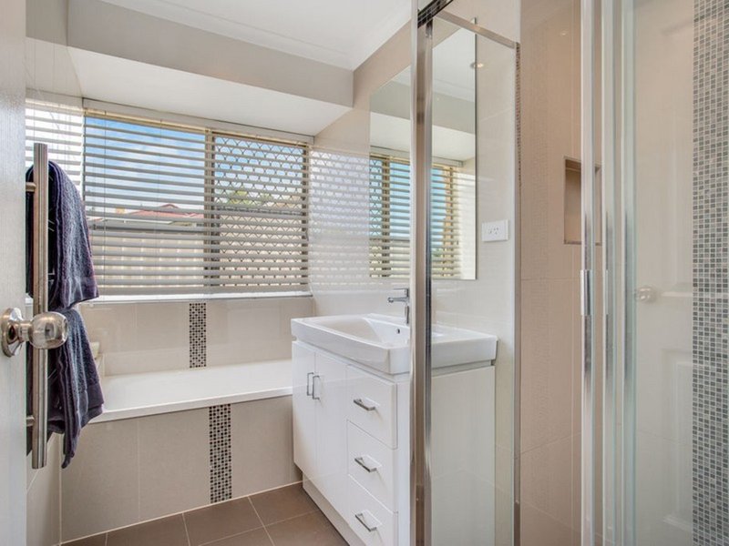 Photo - 8 Aurora Crescent, Worongary QLD 4213 - Image 12