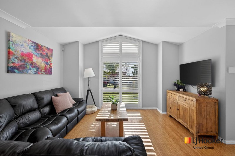 Photo - 8 Avery Way, Narellan Vale NSW 2567 - Image 3