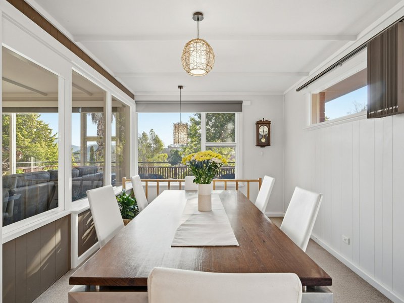 Photo - 8 Avoca Street, Lindisfarne TAS 7015 - Image 5