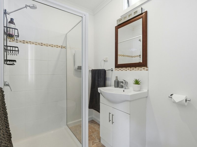 Photo - 8 Avoca Street, Lindisfarne TAS 7015 - Image 12
