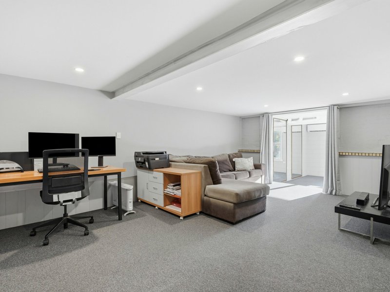 Photo - 8 Avoca Street, Lindisfarne TAS 7015 - Image 19