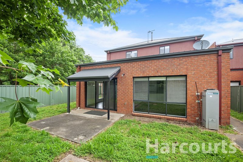 Photo - 8 Ayrvale Avenue, Lake Gardens VIC 3355 - Image 19