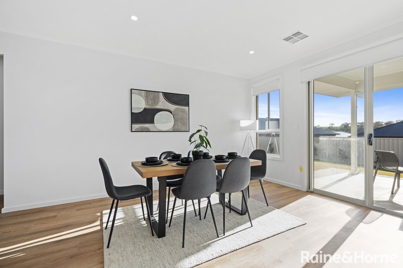 Photo - 8 Badcoe Crescent, Strathalbyn SA 5255 - Image 7