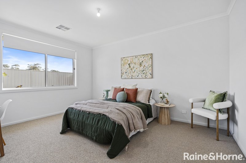 Photo - 8 Badcoe Crescent, Strathalbyn SA 5255 - Image 12