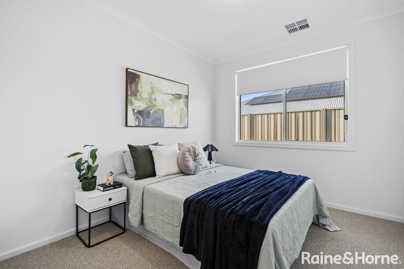 Photo - 8 Badcoe Crescent, Strathalbyn SA 5255 - Image 13