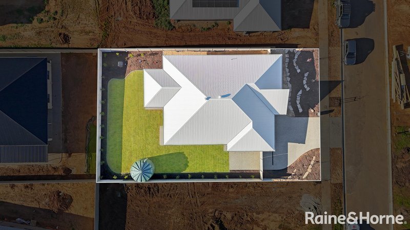 Photo - 8 Badcoe Crescent, Strathalbyn SA 5255 - Image 21
