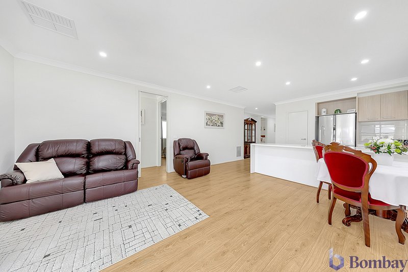 Photo - 8 Bagatelle Avenue, Wollert VIC 3750 - Image 6