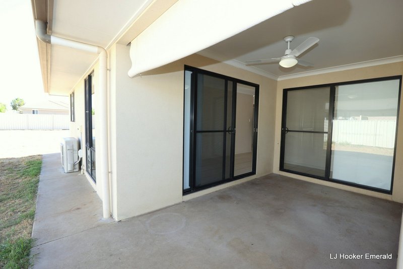 Photo - 8 Baird Street, Emerald QLD 4720 - Image 14