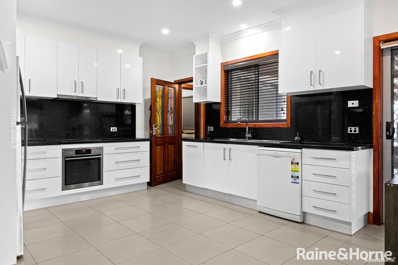 Photo - 8 Baird Street, Fawkner VIC 3060 - Image 5