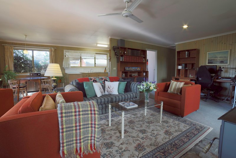 Photo - 8 Baker Street, Tawonga South VIC 3698 - Image