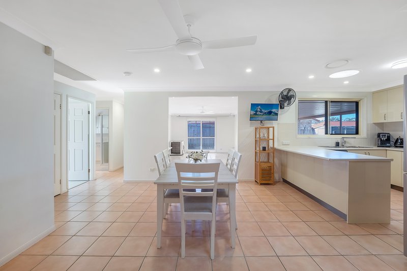 Photo - 8 Ballard Court, Murrumba Downs QLD 4503 - Image 10