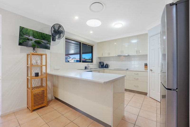 Photo - 8 Ballard Court, Murrumba Downs QLD 4503 - Image 12