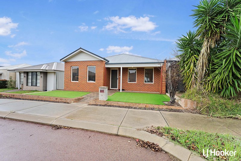 Photo - 8 Balliol Court, Piara Waters WA 6112 - Image 1