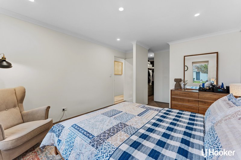 Photo - 8 Balliol Court, Piara Waters WA 6112 - Image 14