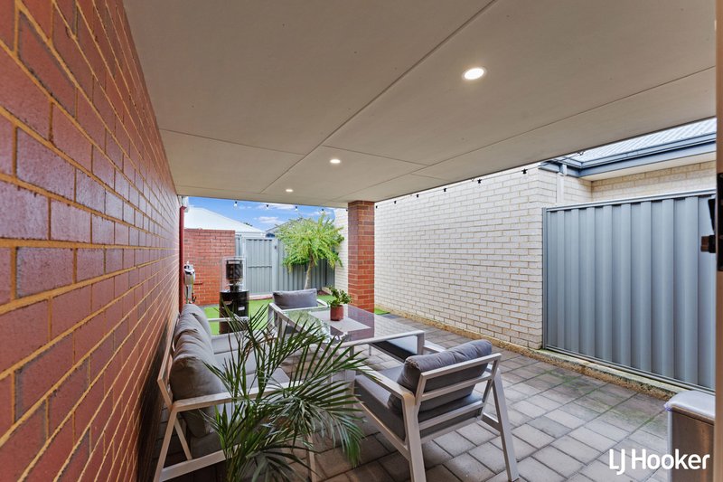 Photo - 8 Balliol Court, Piara Waters WA 6112 - Image 20