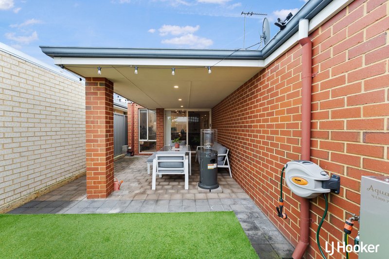 Photo - 8 Balliol Court, Piara Waters WA 6112 - Image 21