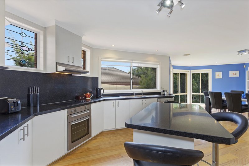 Photo - 8 Balmoral Drive, Wodonga VIC 3690 - Image 3