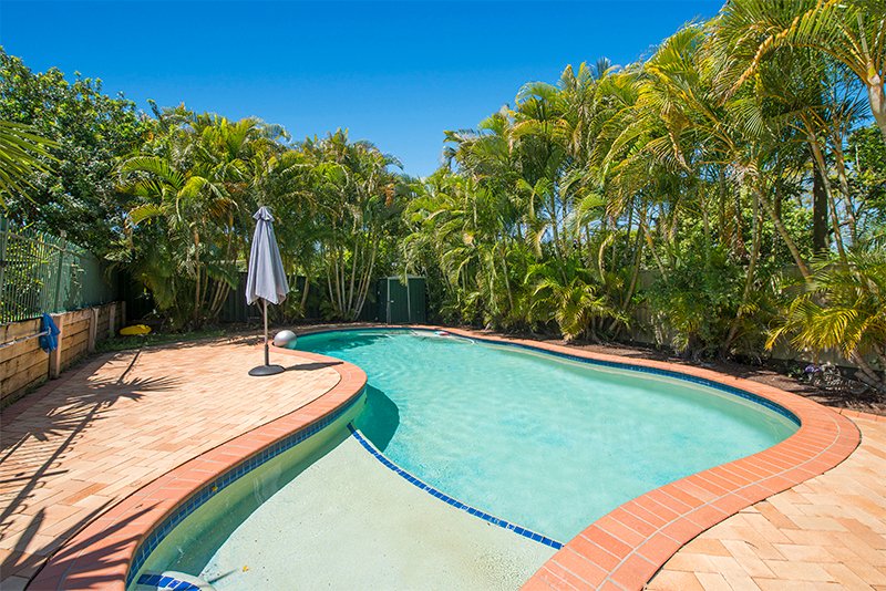 8 Balranald Court, Helensvale QLD 4212