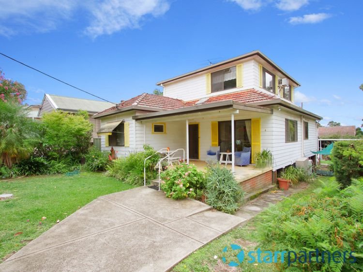 8 Bangor Street, Guildford NSW 2161