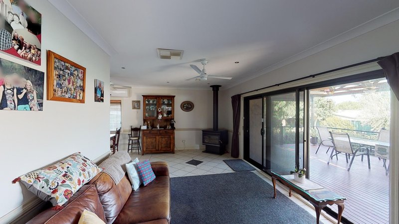 Photo - 8 Banksia Crescent, Dubbo NSW 2830 - Image 11