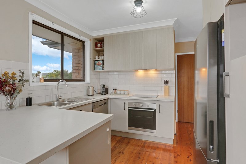 Photo - 8 Bannister Street, Dapto NSW 2530 - Image 3