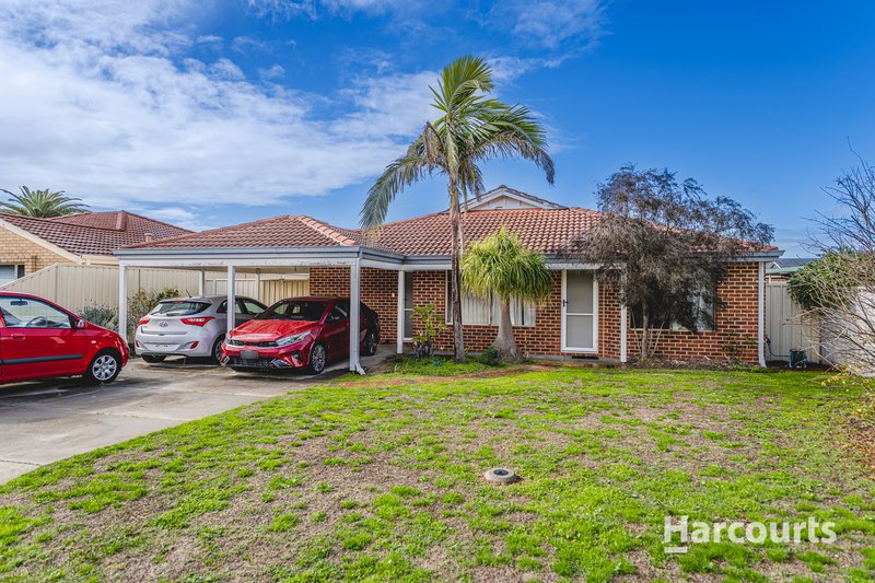 Photo - 8 Bardia Place, Marangaroo WA 6064 - Image 2