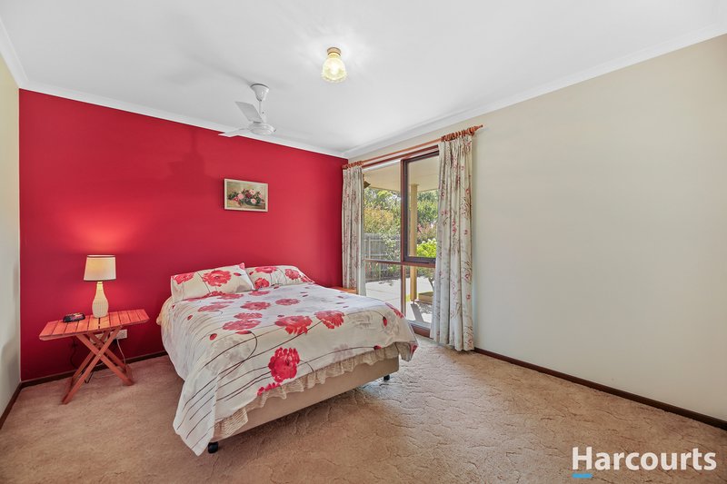 Photo - 8 Barilla Court, Cranbourne VIC 3977 - Image 7