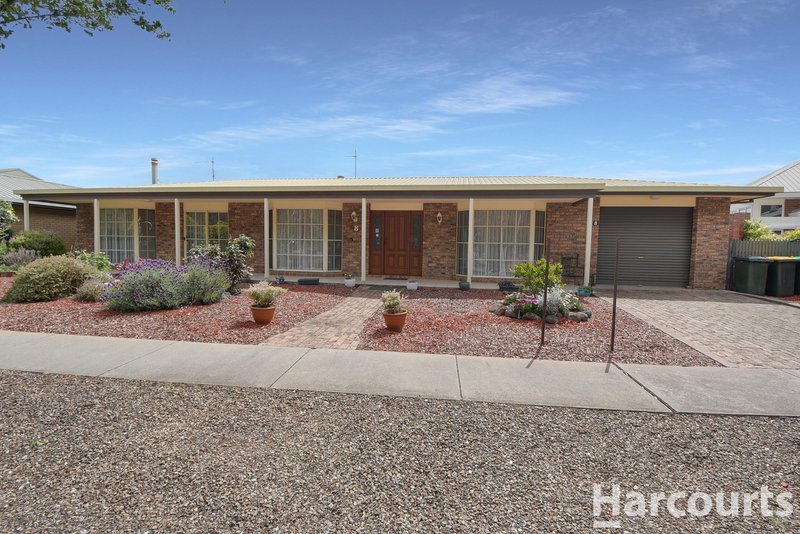 Photo - 8 Barnes Boulevard, Horsham VIC 3400 - Image 2