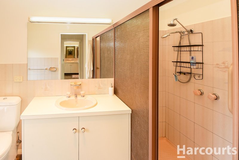 Photo - 8 Barnes Boulevard, Horsham VIC 3400 - Image 11