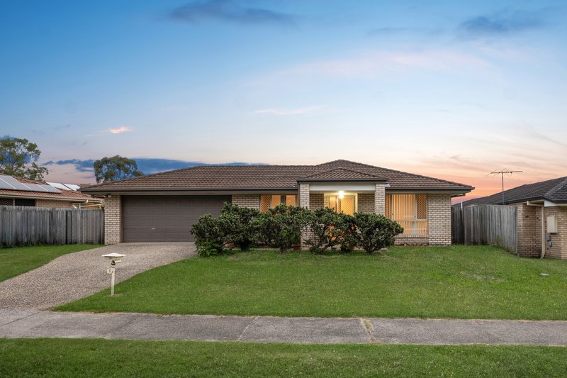 8 Barnes Court, Redbank QLD 4301