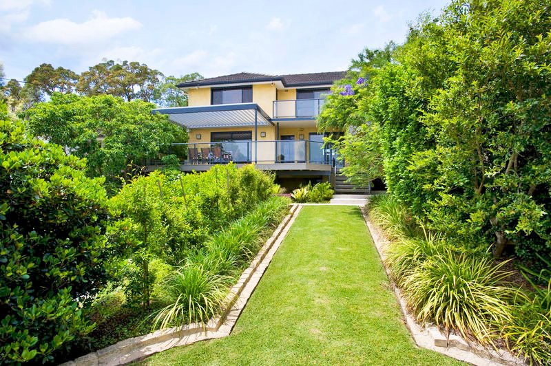 Photo - 8 Barrabooka Street, Clontarf NSW 2093 - Image 7