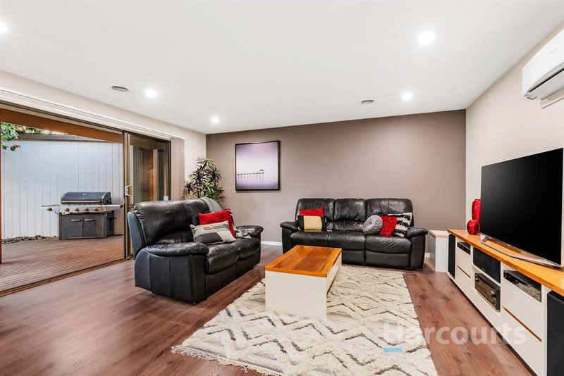 Photo - 8 Barrington Court, Wantirna VIC 3152 - Image 5